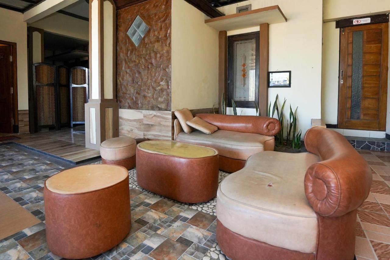 Oyo 1087 Homestay Potato House Bromo Eksteriør billede