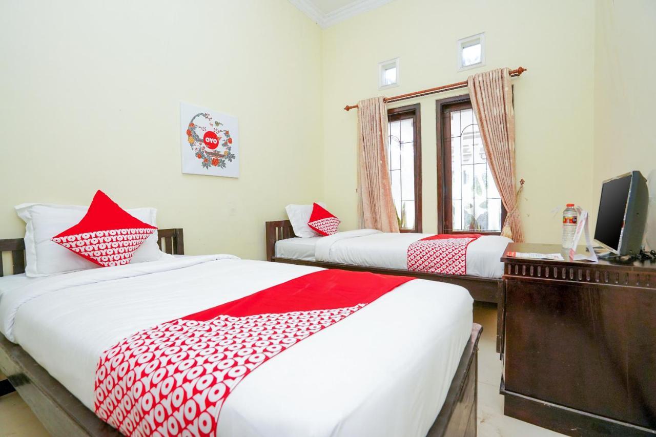 Oyo 1087 Homestay Potato House Bromo Eksteriør billede