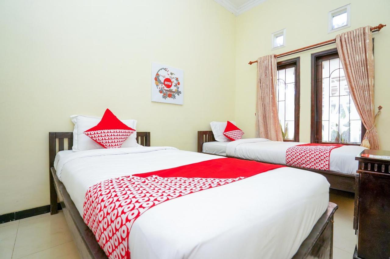 Oyo 1087 Homestay Potato House Bromo Eksteriør billede