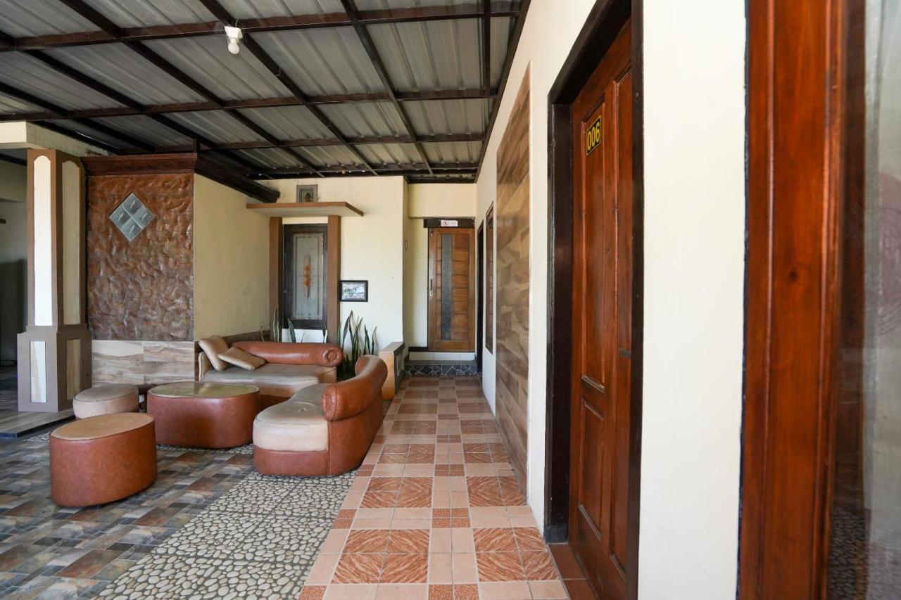 Oyo 1087 Homestay Potato House Bromo Eksteriør billede